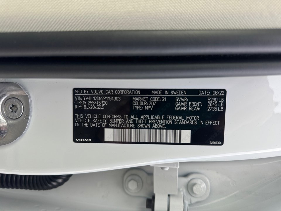 Used 2023 Volvo XC60 B5 Plus w/ Protection Package Premier image 35