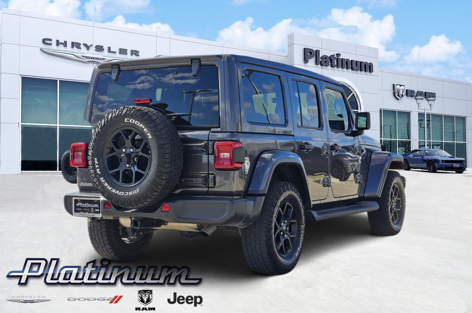 Used 2021 Jeep Wrangler Unlimited Sahara image 5