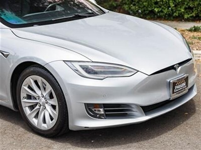 Used 2017 Tesla Model S 75 RWD image 15