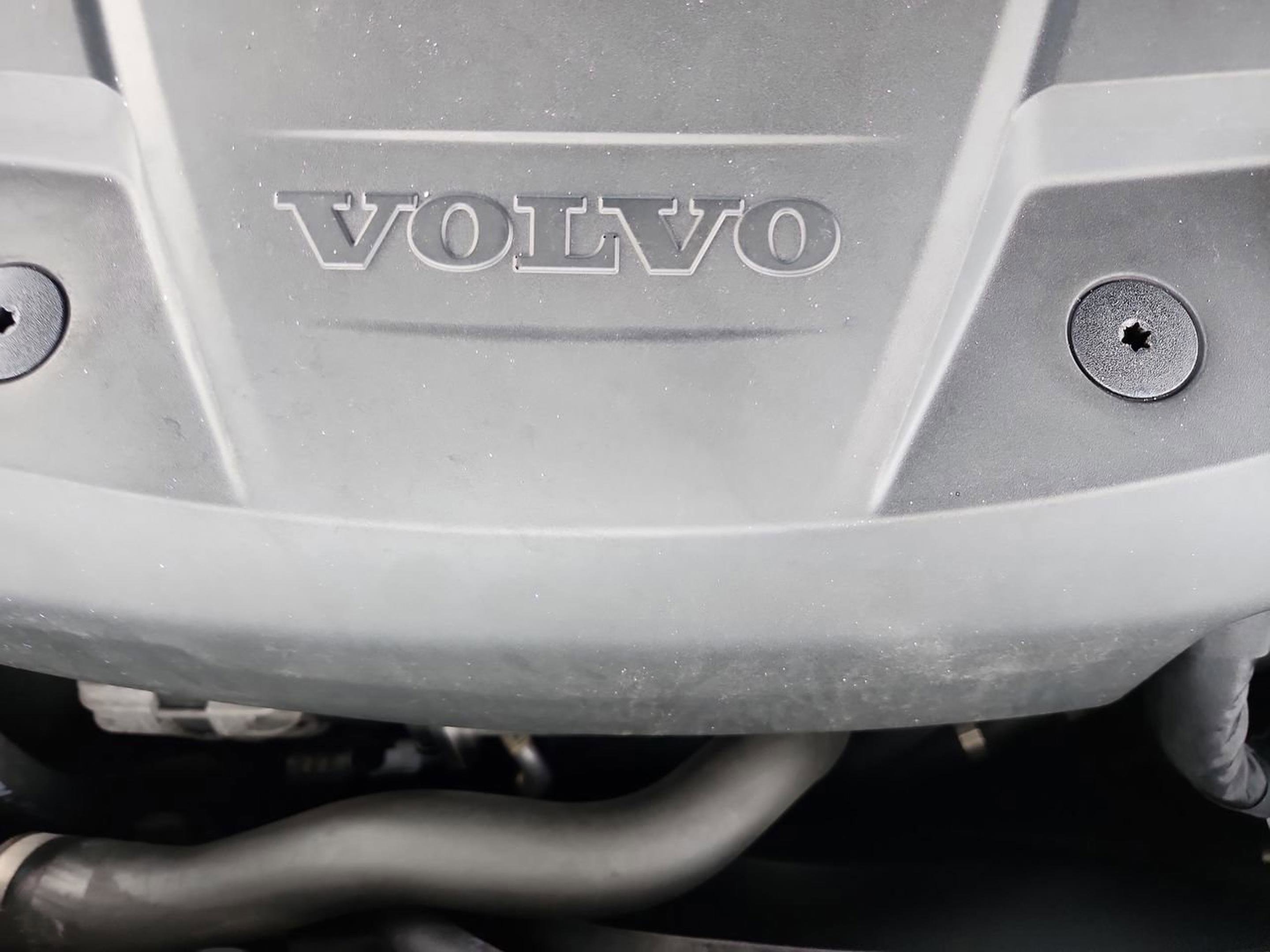 Used 2018 Volvo XC90 T5 Momentum w/ Convenience Package image 20