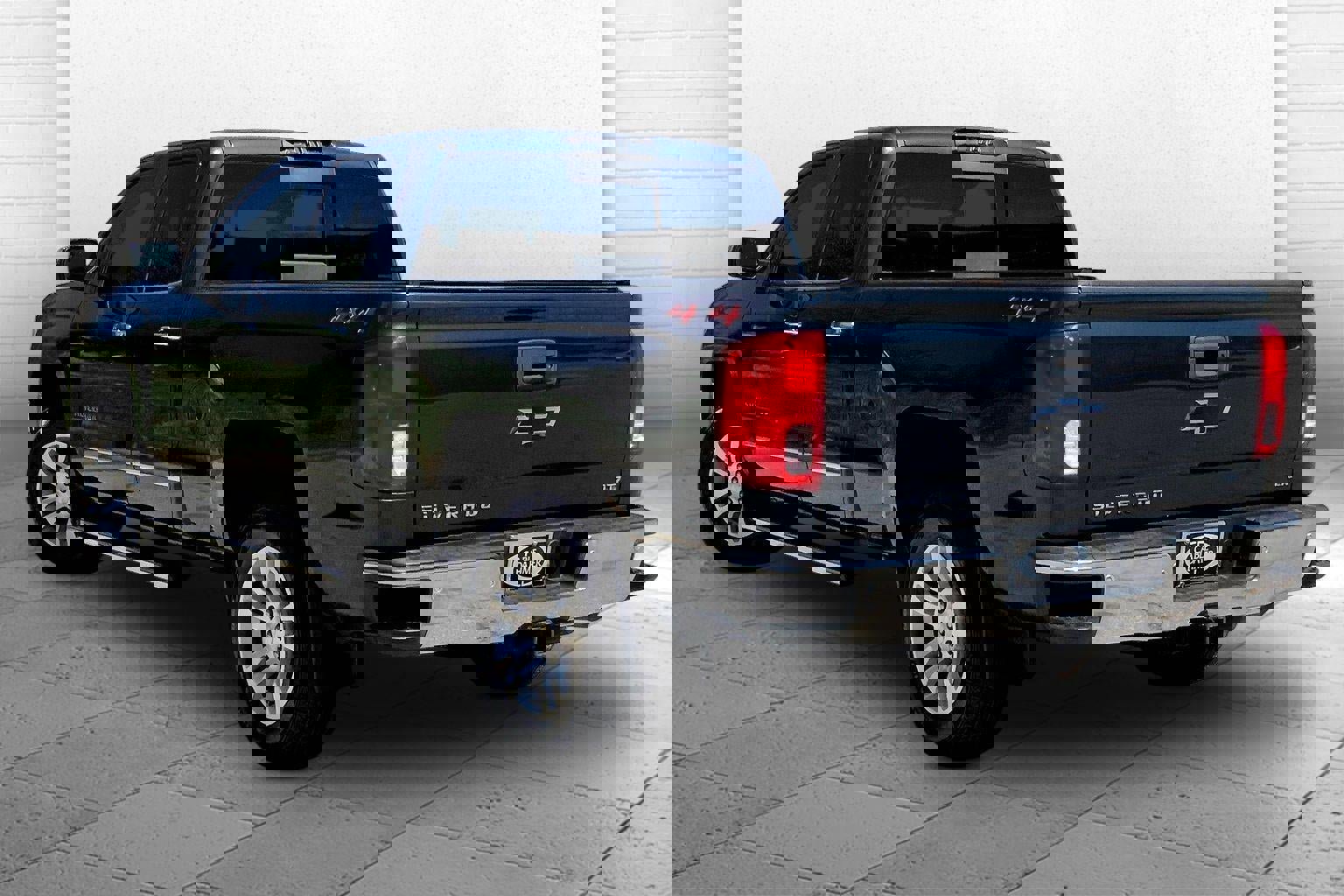 Used 2018 Chevrolet Silverado 1500 LTZ w/ LTZ Plus Package image 11