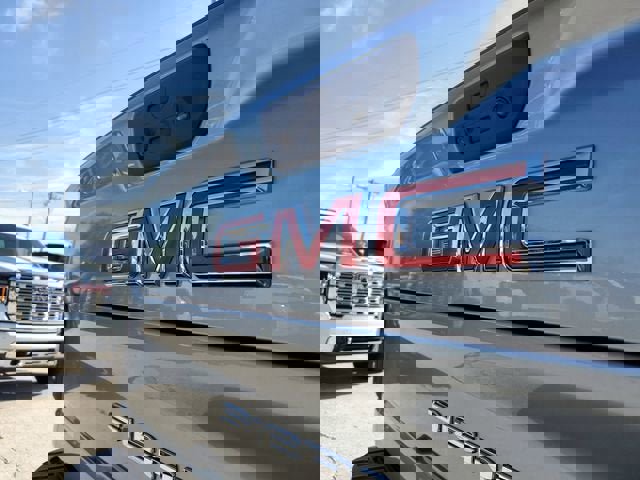 New 2026 GMC Sierra 2500 AT4 image 7