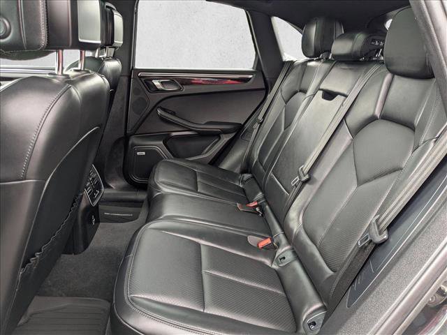 Used 2022 Porsche Macan image 21