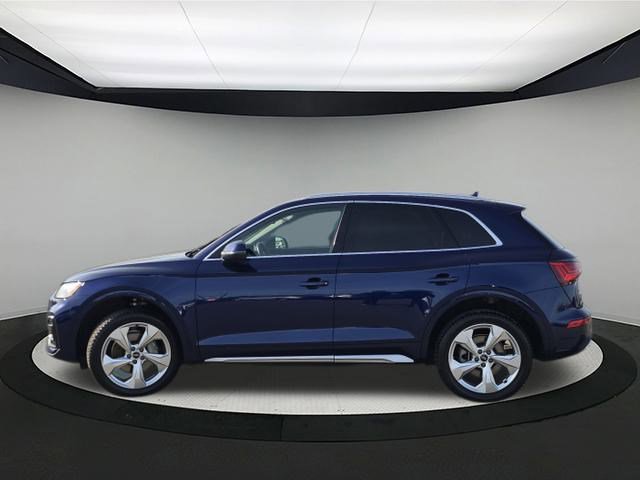 Used 2021 Audi Q5 Premium Plus w/ Premium Plus Package image 4