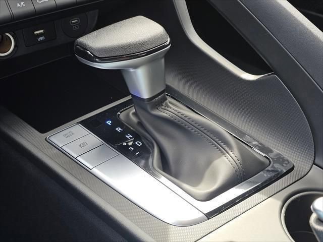 New 2026 Hyundai Elantra SE FWD image 23
