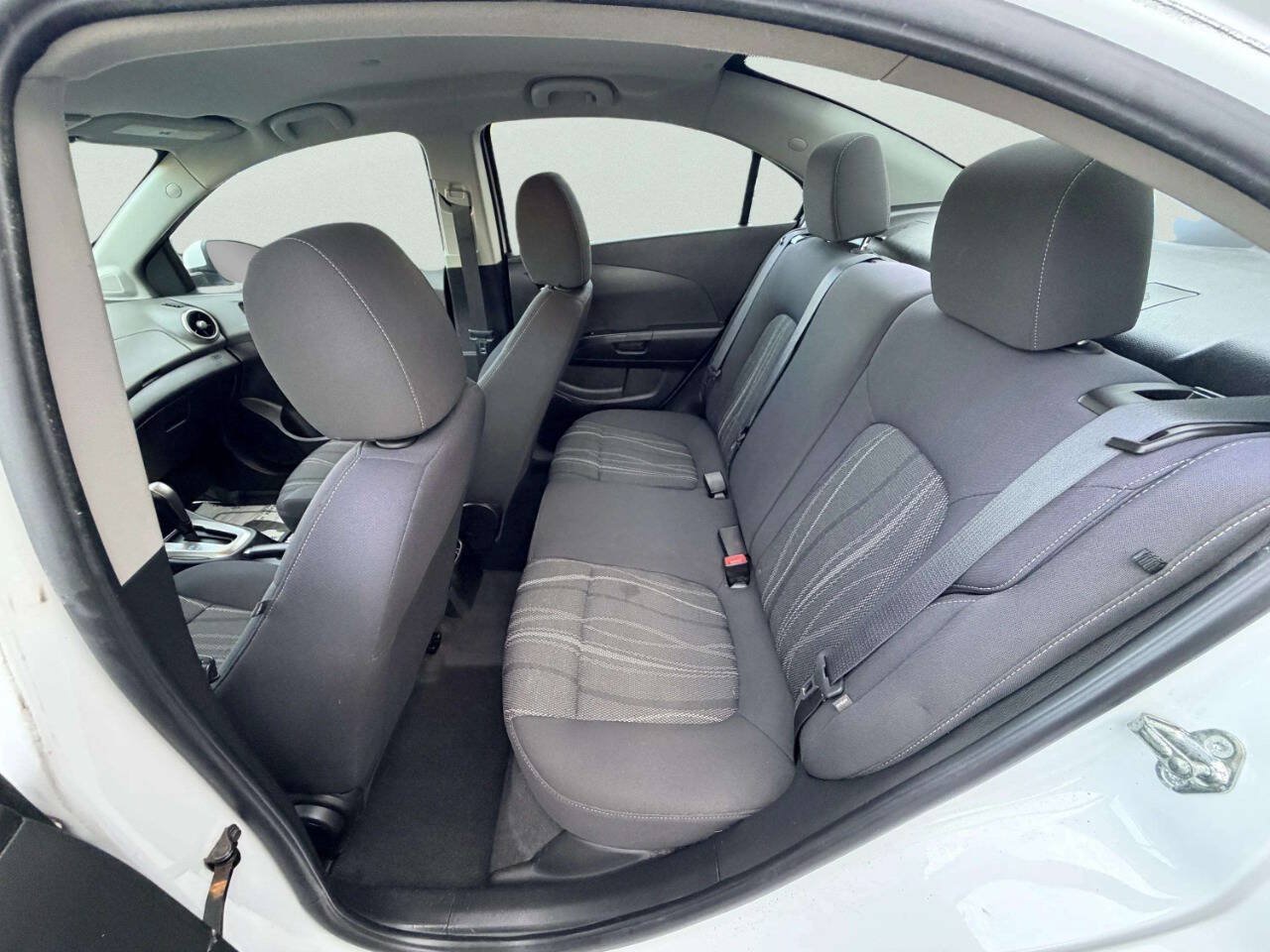 Used 2016 Chevrolet Sonic LT FWD image 21