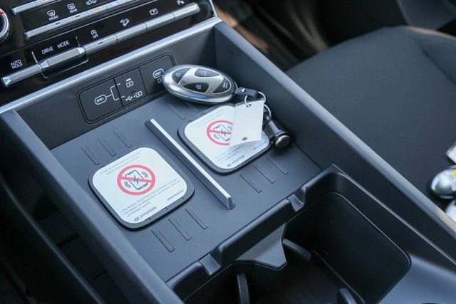 New 2026 Hyundai Santa Fe SE image 18