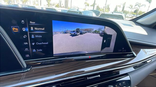Used 2024 Cadillac Escalade ESV Premium Luxury Platinum AWD/4WD image 22