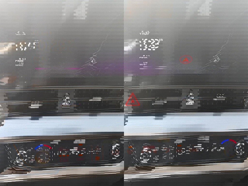 New 2024 Kia Sportage EX image 19