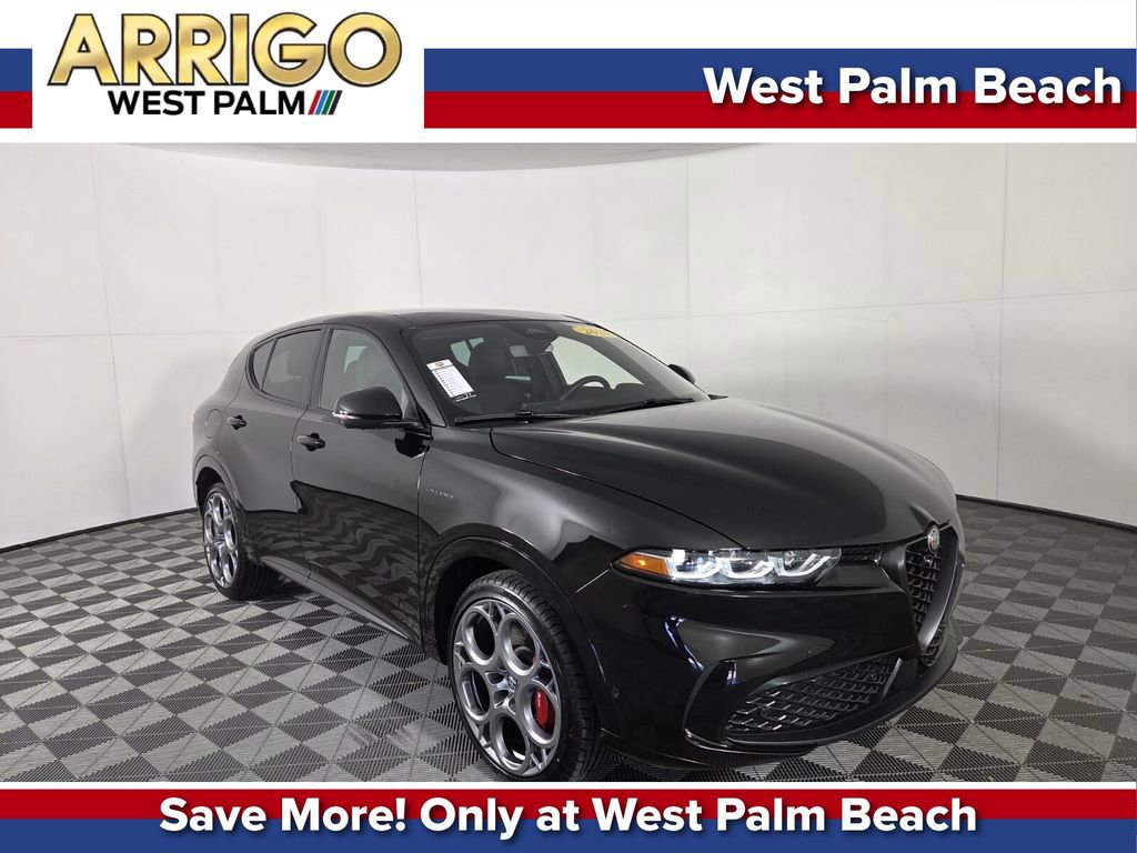 Used 2025 Alfa Romeo Tonale Veloce w/ Premium Package