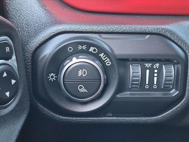 Used 2021 Jeep Gladiator Rubicon AWD/4WD image 17
