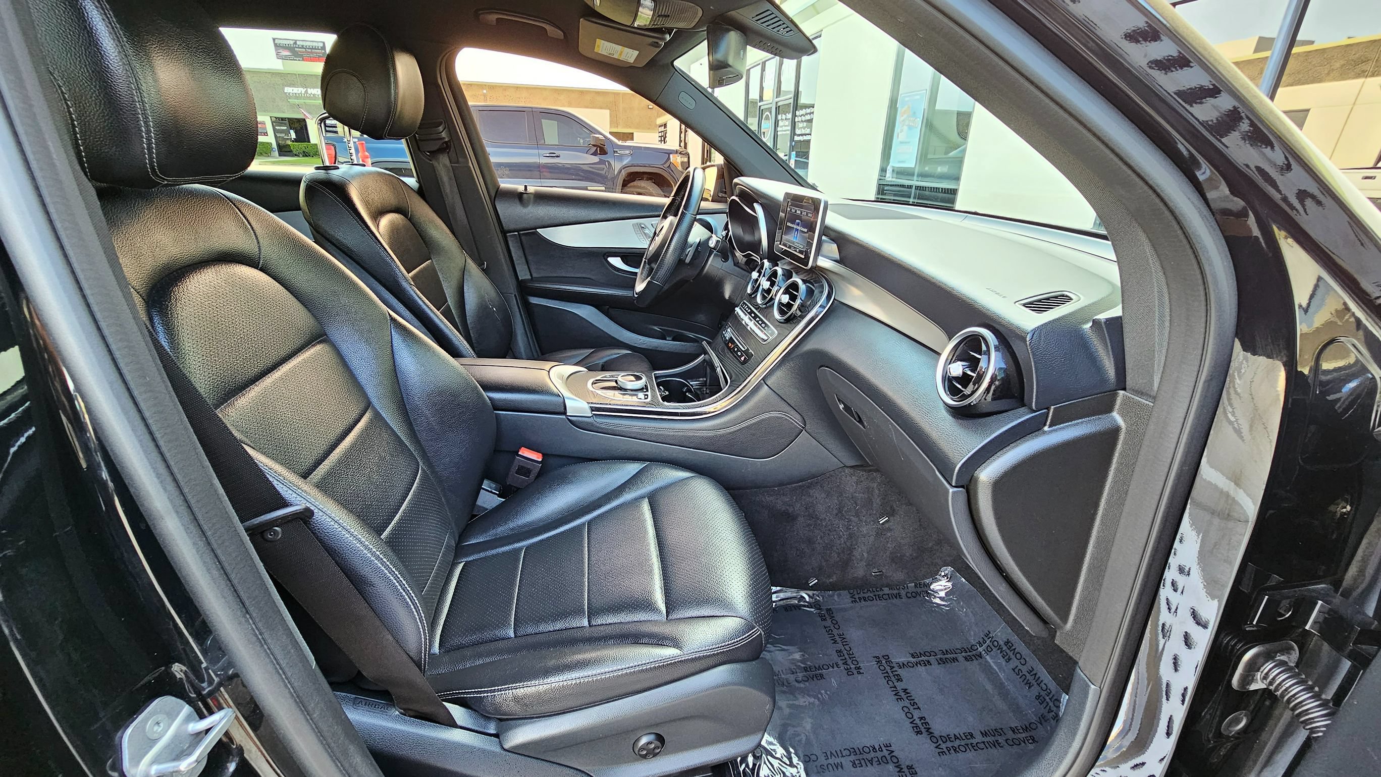 Used 2019 Mercedes-Benz GLC 300 image 33