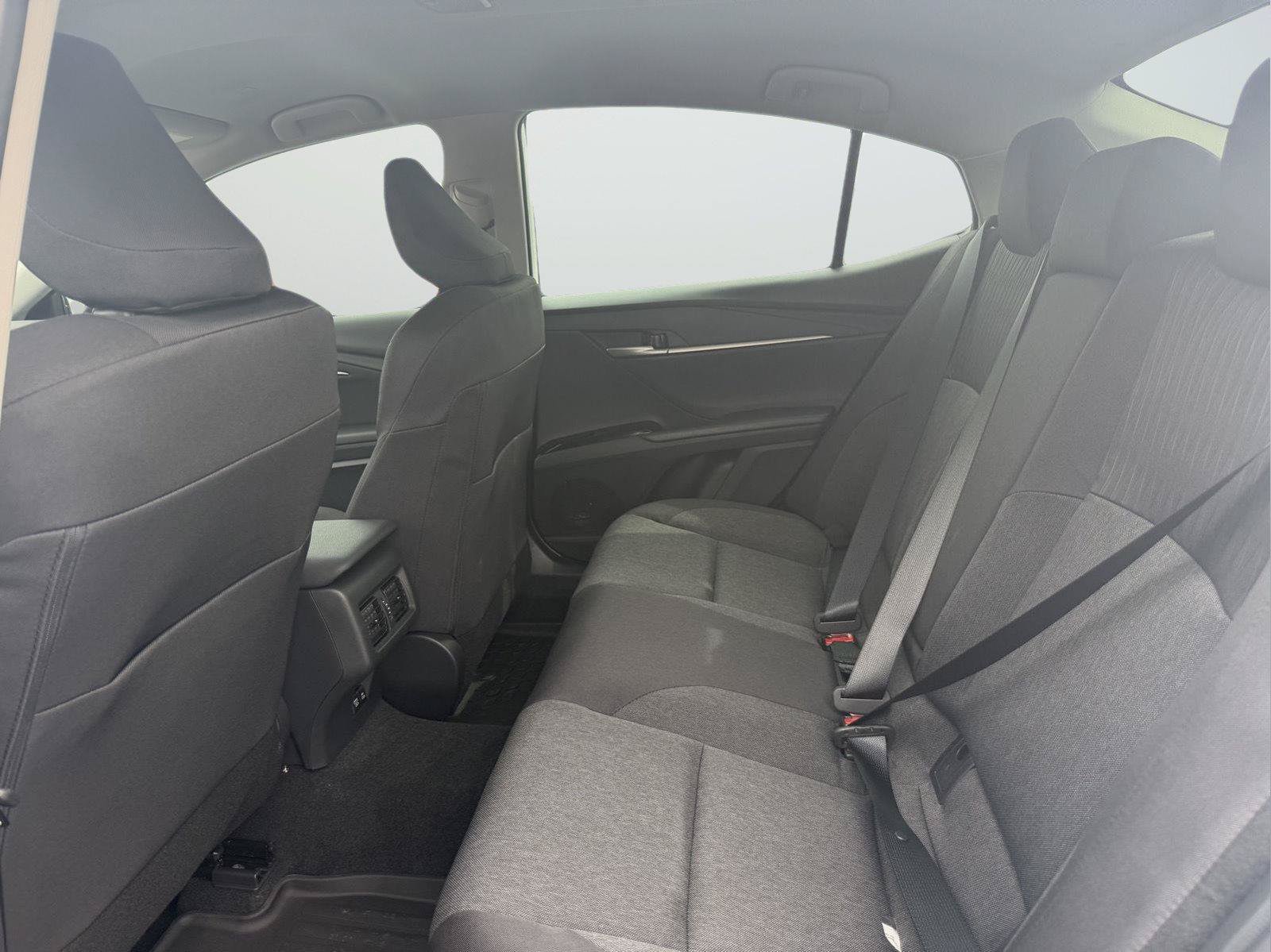 New 2026 Toyota Camry LE w/ Convenience Package FWD image 14