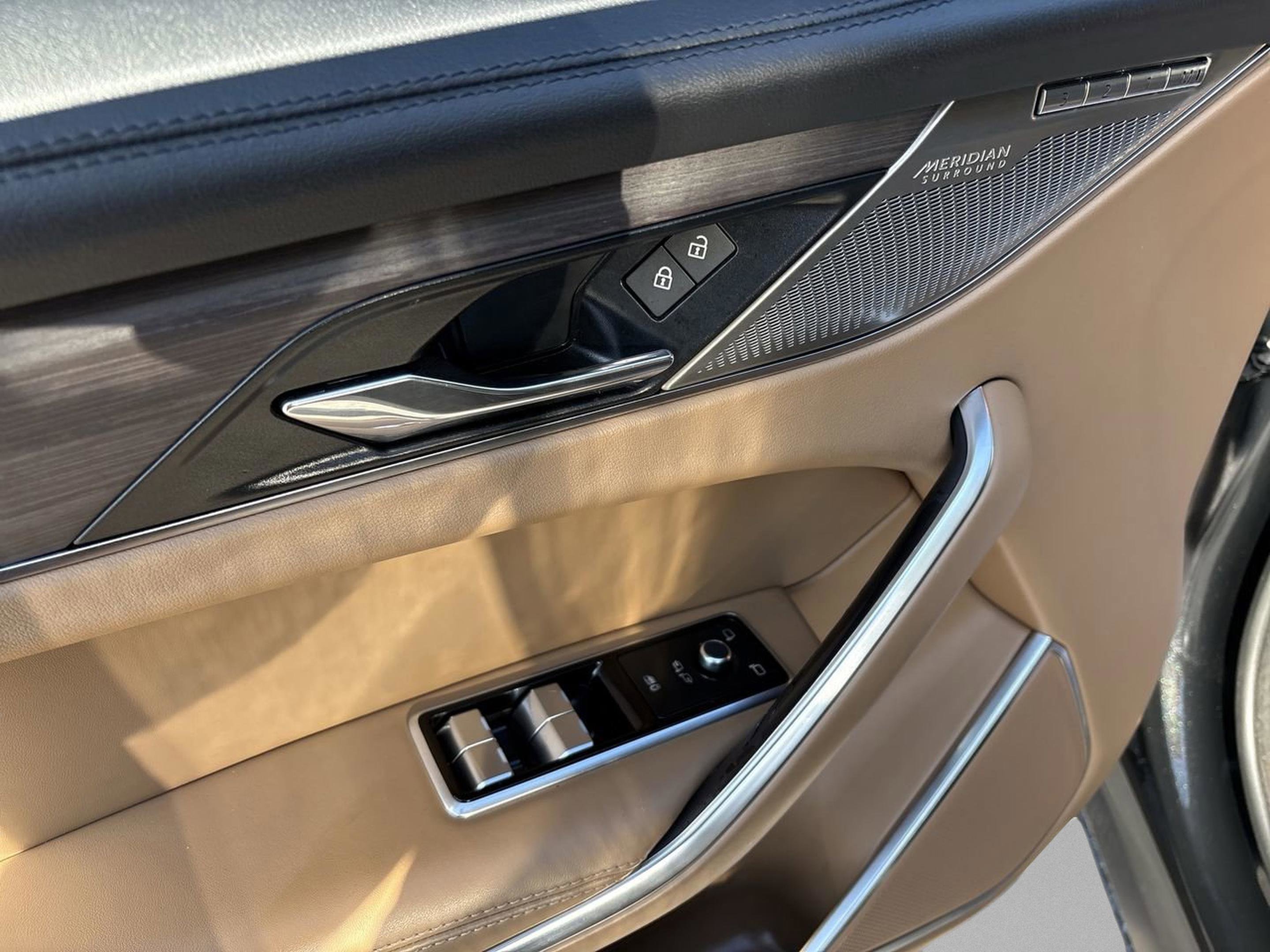 Used 2022 Jaguar F-PACE S AWD/4WD image 17