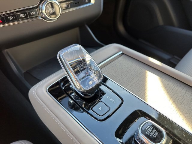 New 2026 Volvo XC90 B6 Ultra w/ Lounge Package image 14