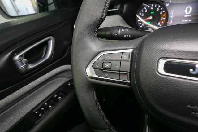 Used 2023 Jeep Compass Latitude w/ Convenience Group AWD/4WD image 30