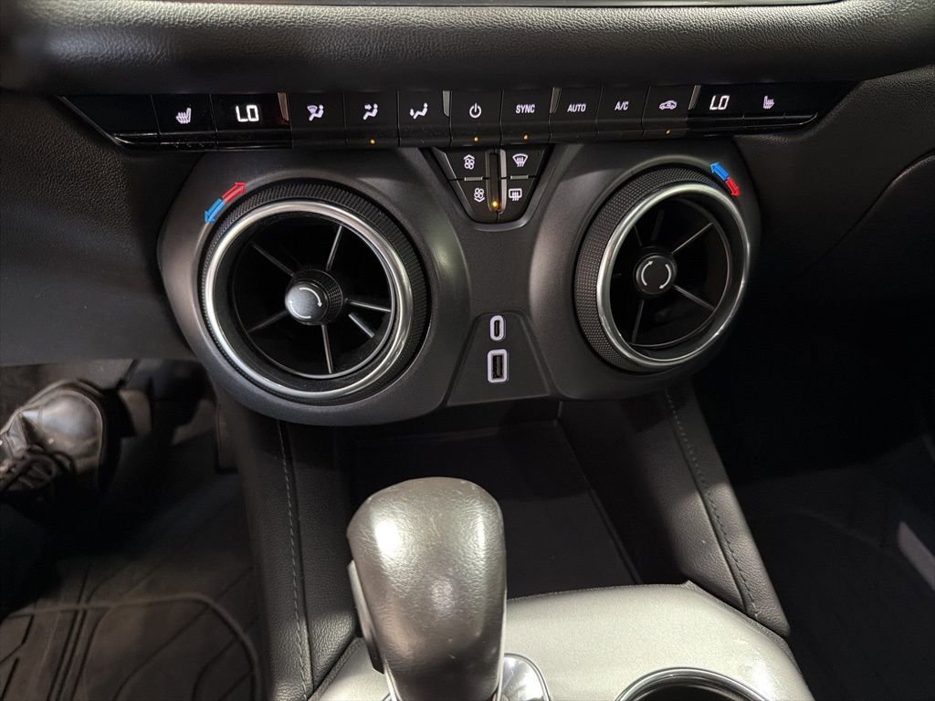 Certified 2019 Chevrolet Blazer LT AWD/4WD image 29