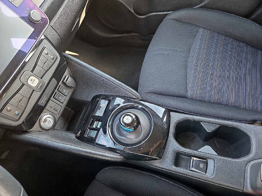 Used 2025 Nissan Leaf SV Plus FWD image 25