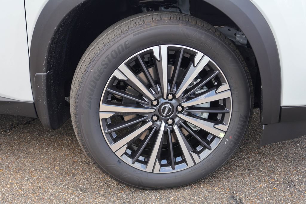 New 2026 Nissan Pathfinder Platinum image 18