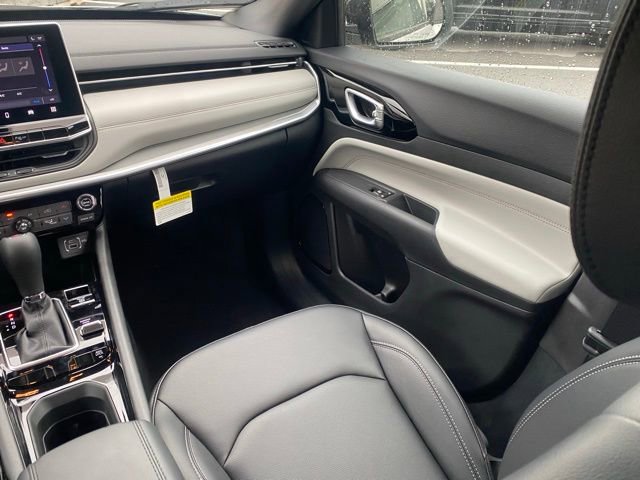 New 2026 Jeep Compass Limited AWD/4WD image 34