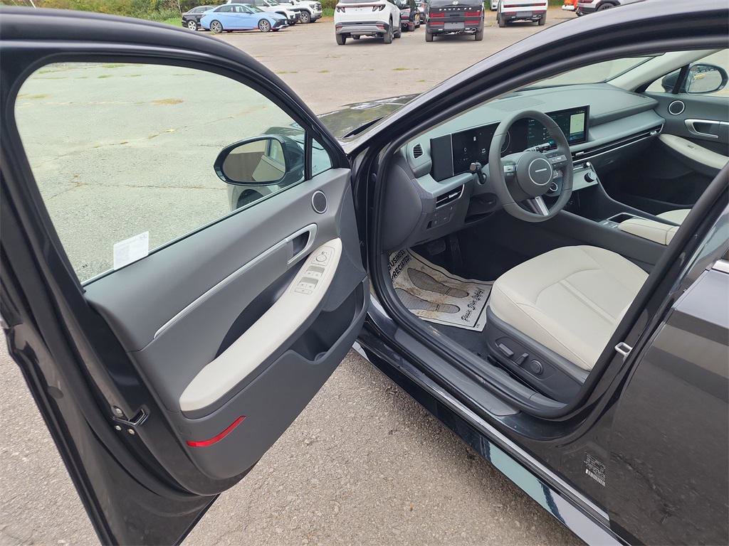 New 2025 Hyundai Sonata SEL image 10
