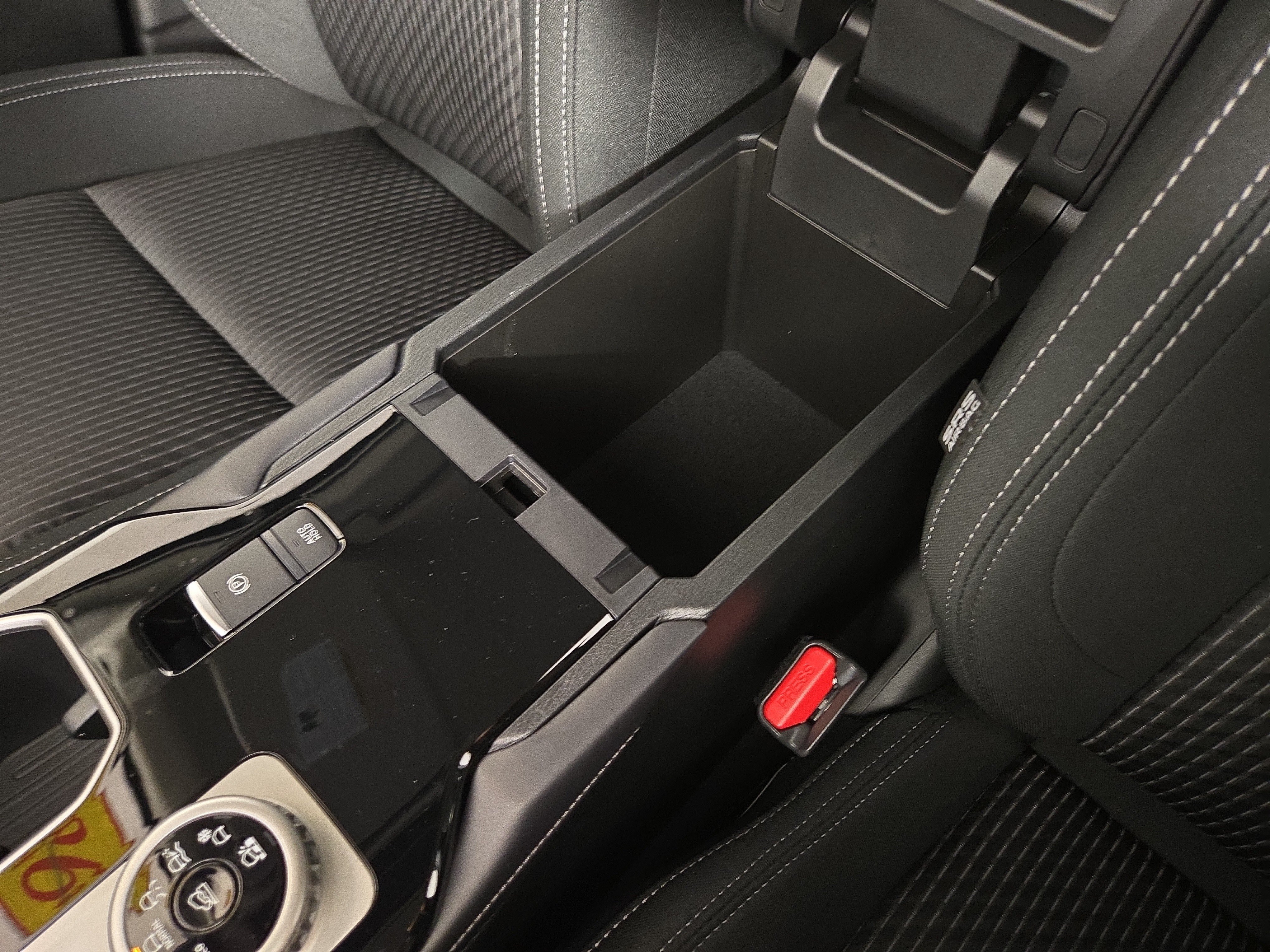 New 2026 Mitsubishi Outlander ES AWD/4WD image 29
