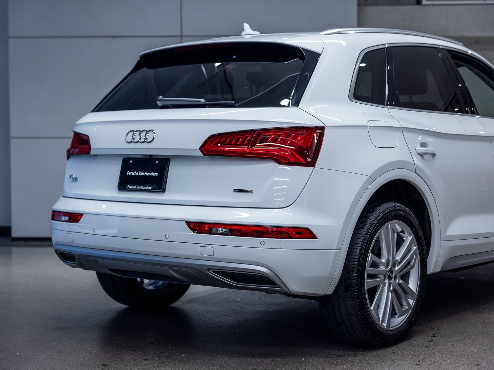 Used 2019 Audi Q5 2.0T Premium Plus w/ Premium Plus Package image 25