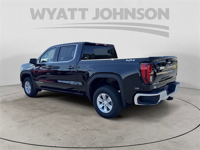 New 2026 GMC Sierra 1500 SLE image 3