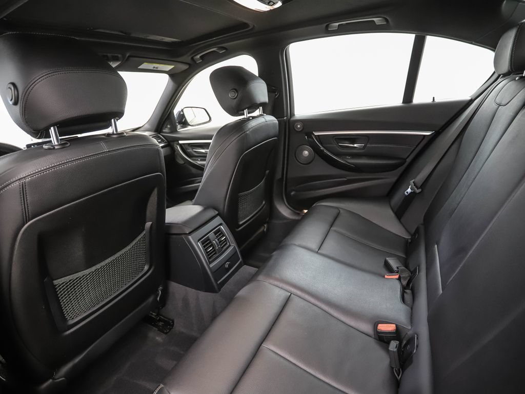 Used 2018 BMW 340i xDrive Sedan AWD/4WD image 21