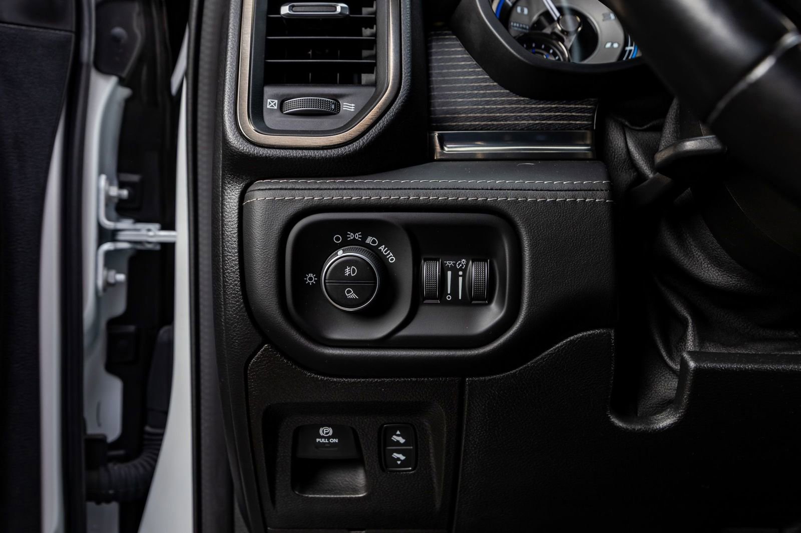 Used 2021 RAM 1500 Limited w/ Night Edition image 22