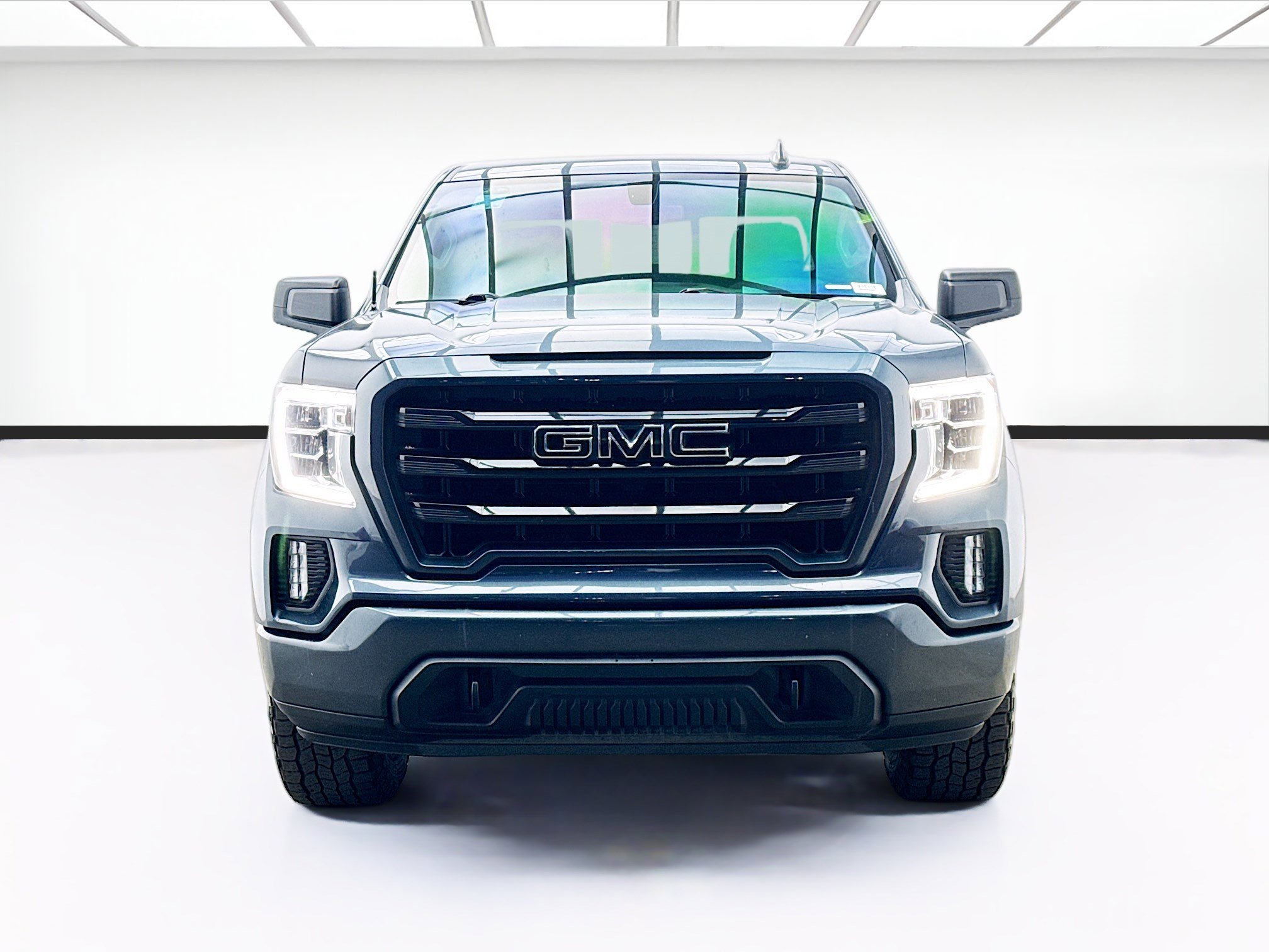 Used 2021 GMC Sierra 1500 Elevation image 2