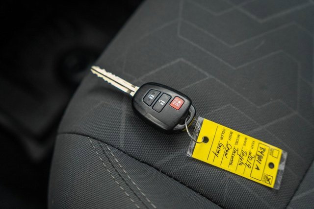 Used 2019 Toyota Tacoma TRD Off-Road image 45