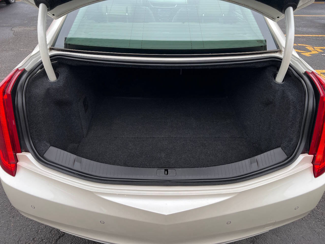 Used 2013 Cadillac XTS Platinum AWD/4WD image 16
