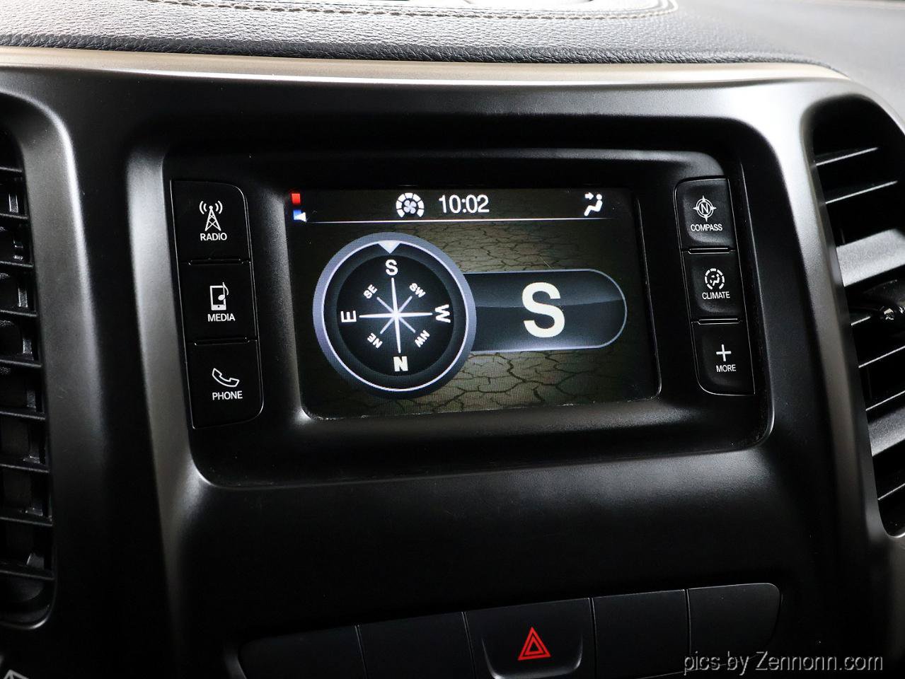 Used 2014 Jeep Cherokee Latitude AWD/4WD image 18