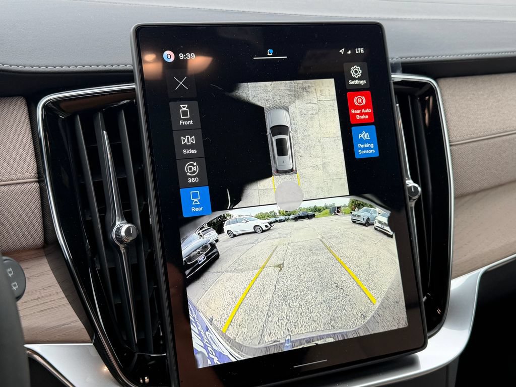 New 2026 Volvo XC90 T8 Plus w/ Protection Package Premier AWD/4WD image 22