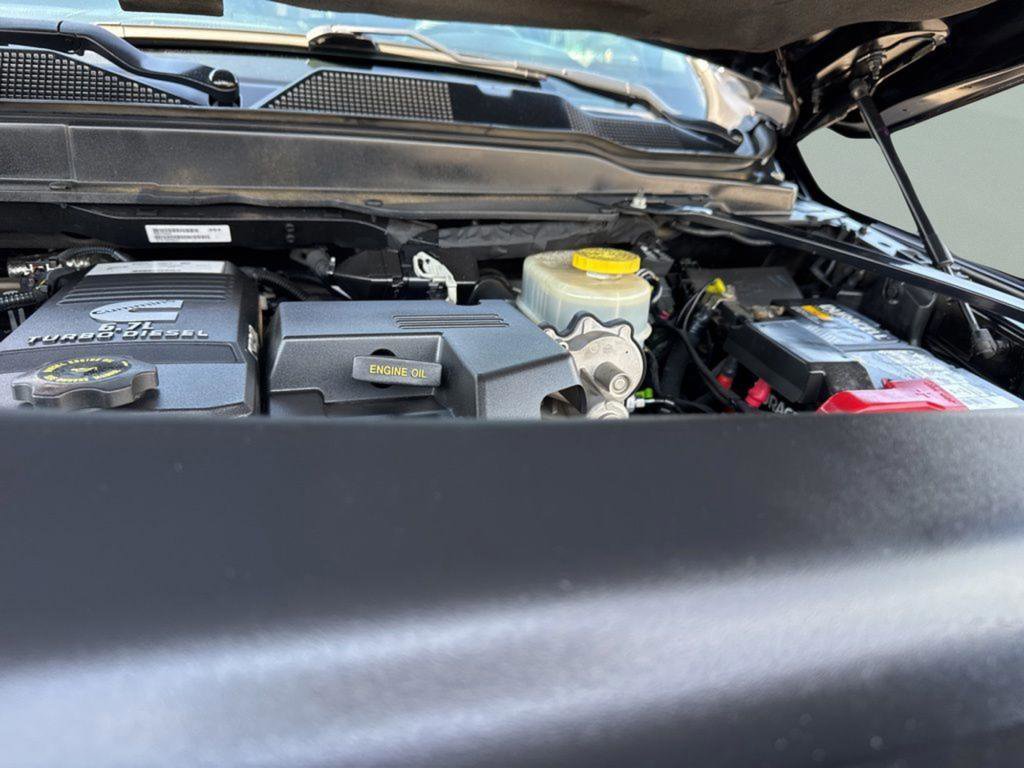 Used 2020 RAM 2500 Limited AWD/4WD image 11
