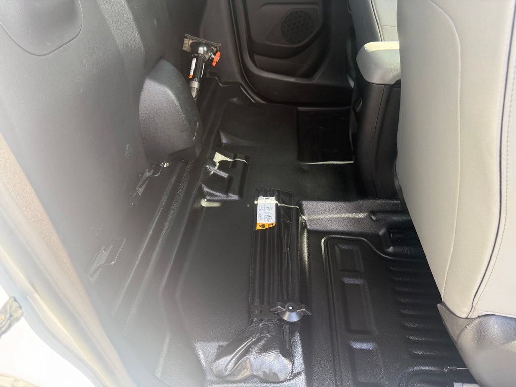 Used 2019 Chevrolet Colorado W/T RWD image 47