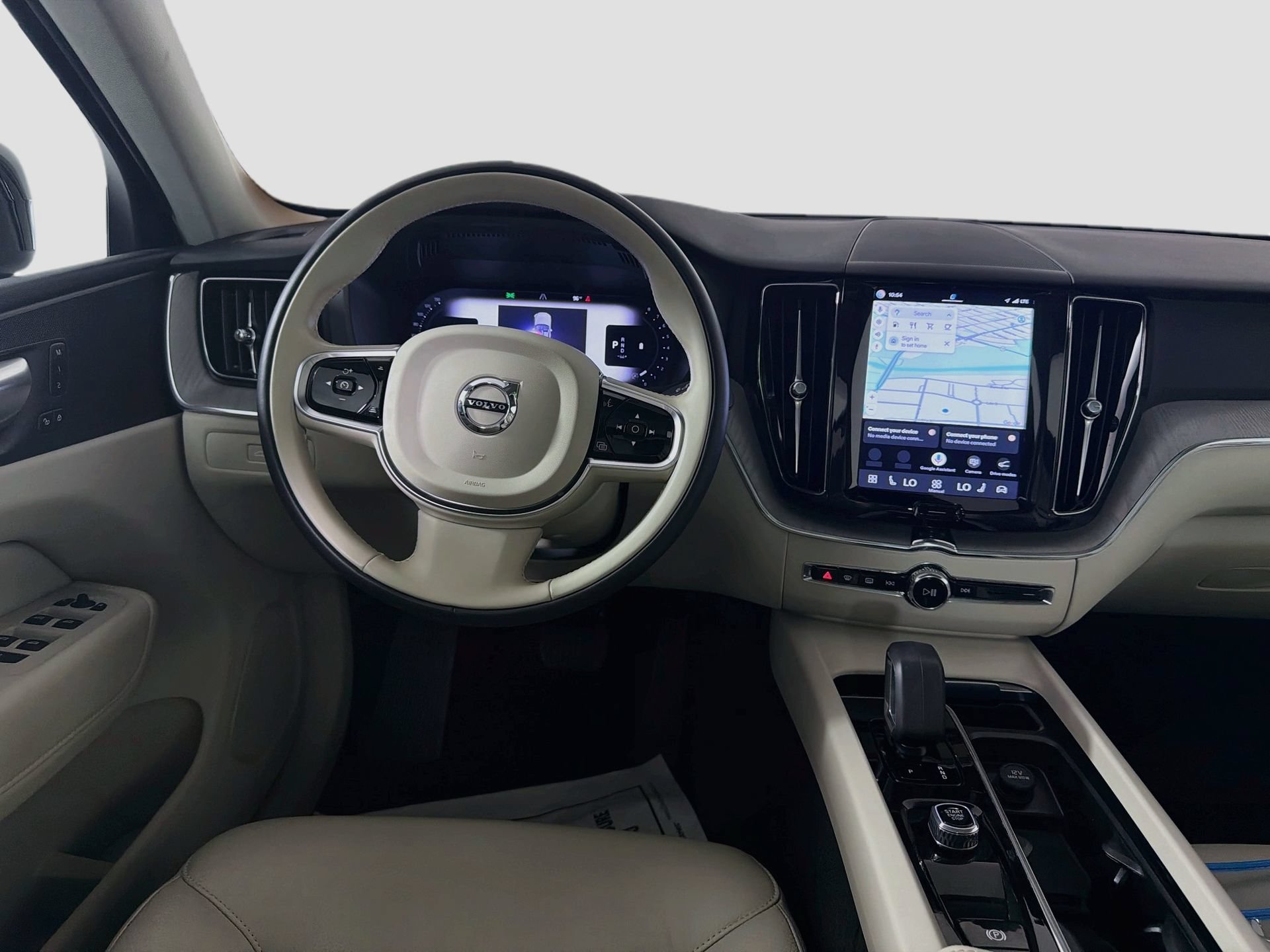 Certified 2024 Volvo XC60 B5 Plus AWD/4WD image 23