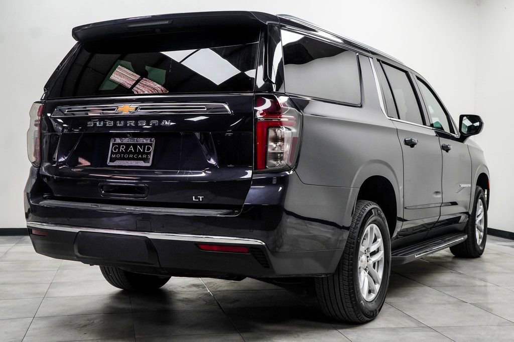 Used 2024 Chevrolet Suburban LT AWD/4WD image 13