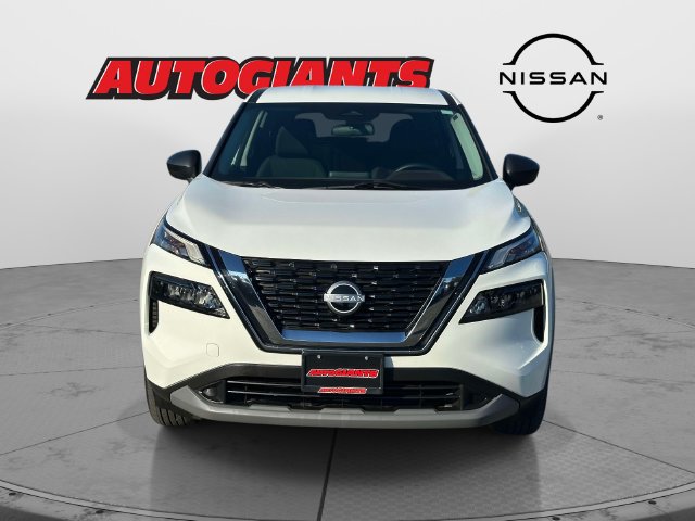 Used 2023 Nissan Rogue S AWD/4WD image 9
