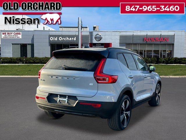 Used 2022 Volvo XC40 P8 Recharge Plus image 4