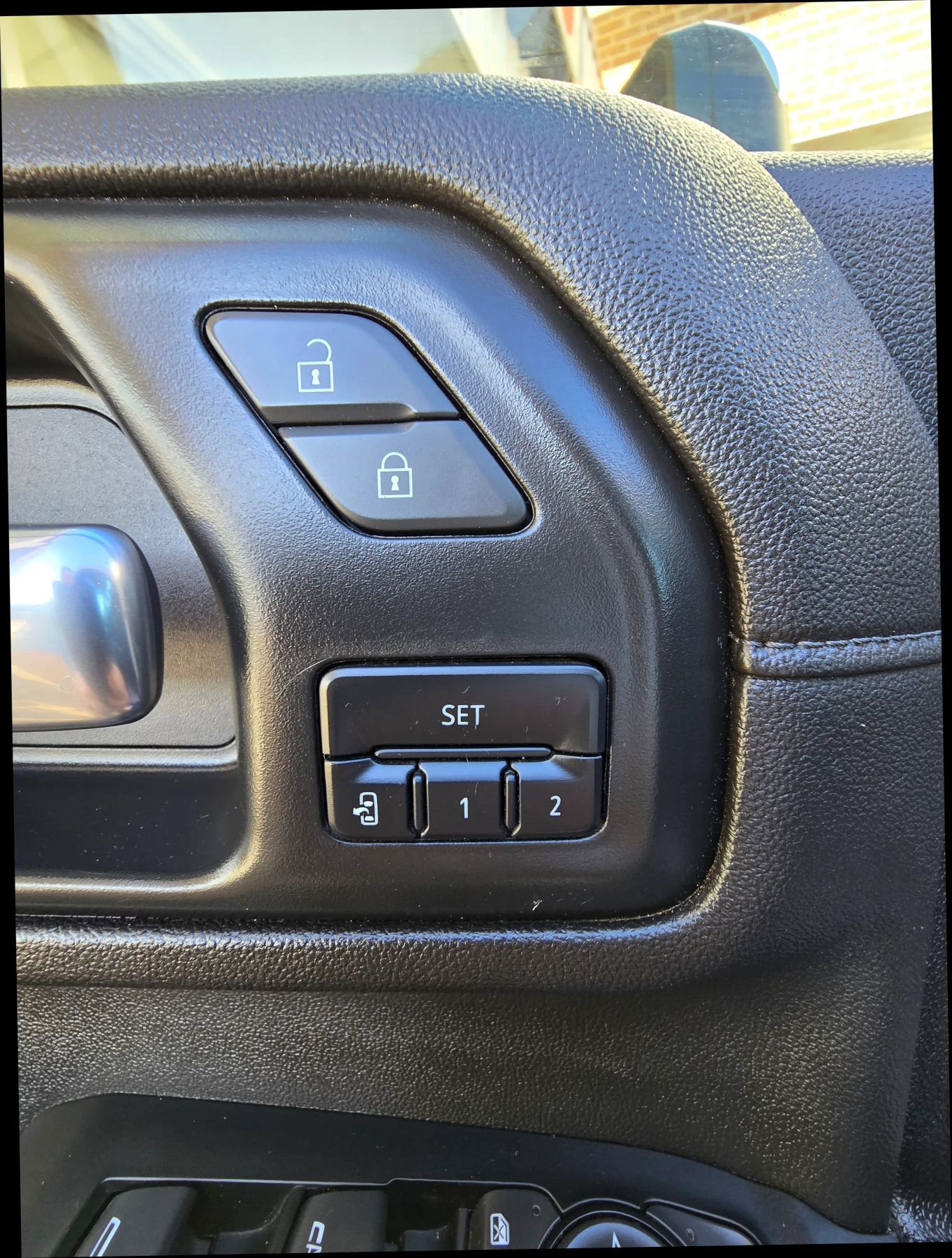 Used 2023 GMC Sierra 2500 Denali w/ Denali Ultimate Package image 18