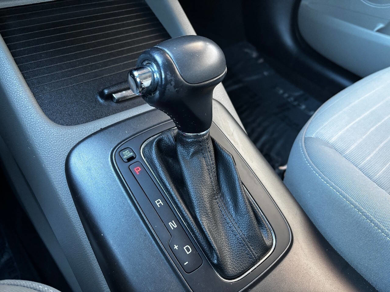 Used 2014 Kia Forte EX image 18