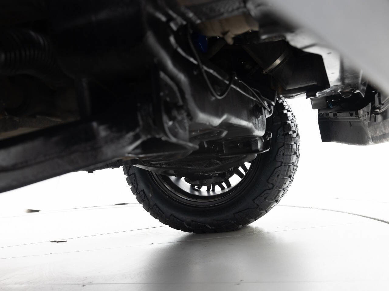 Used 2018 Ford F150 Lariat w/ Equipment Group 502A Luxury image 24