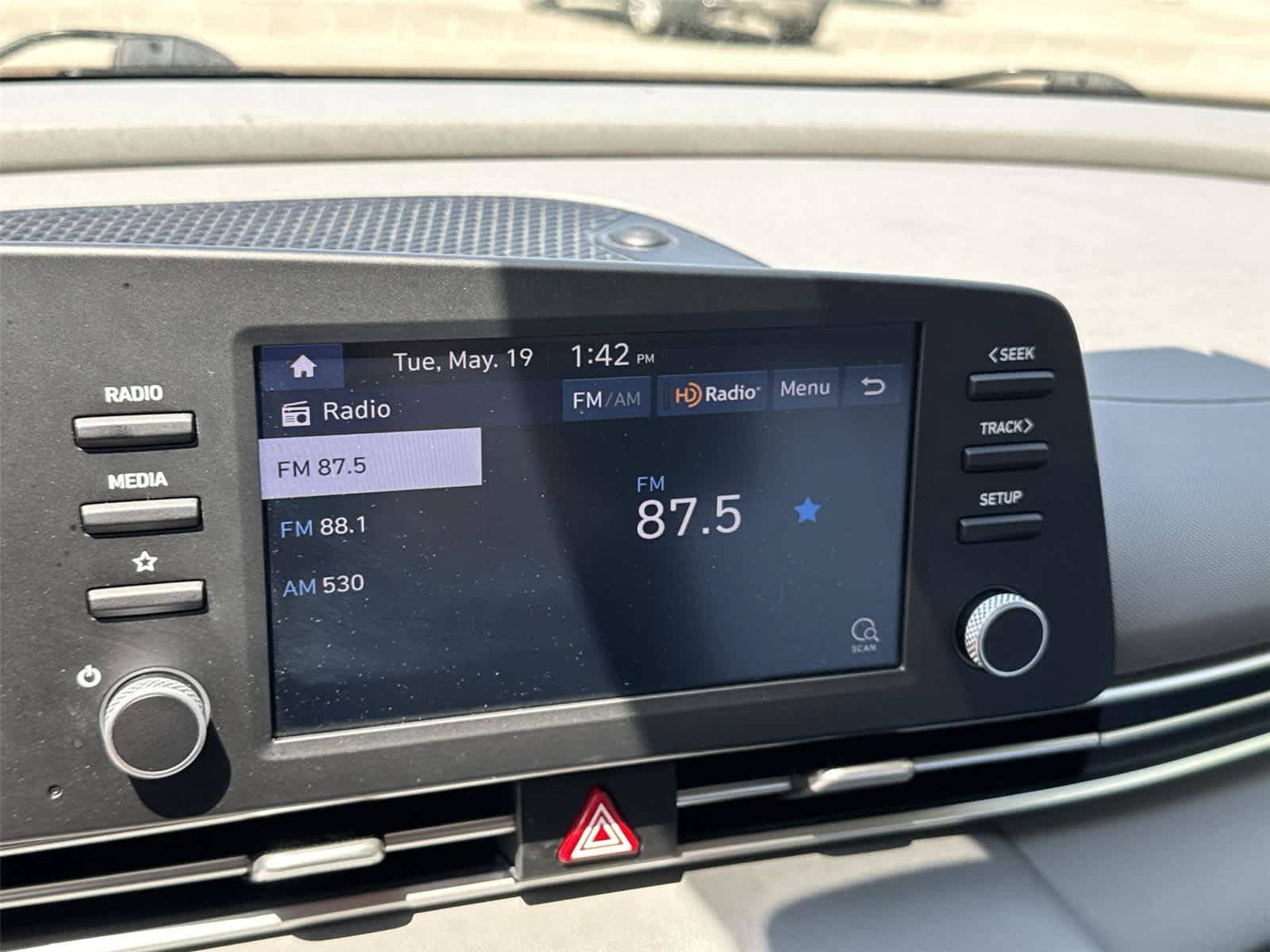 Used 2023 Hyundai Elantra SE FWD image 24