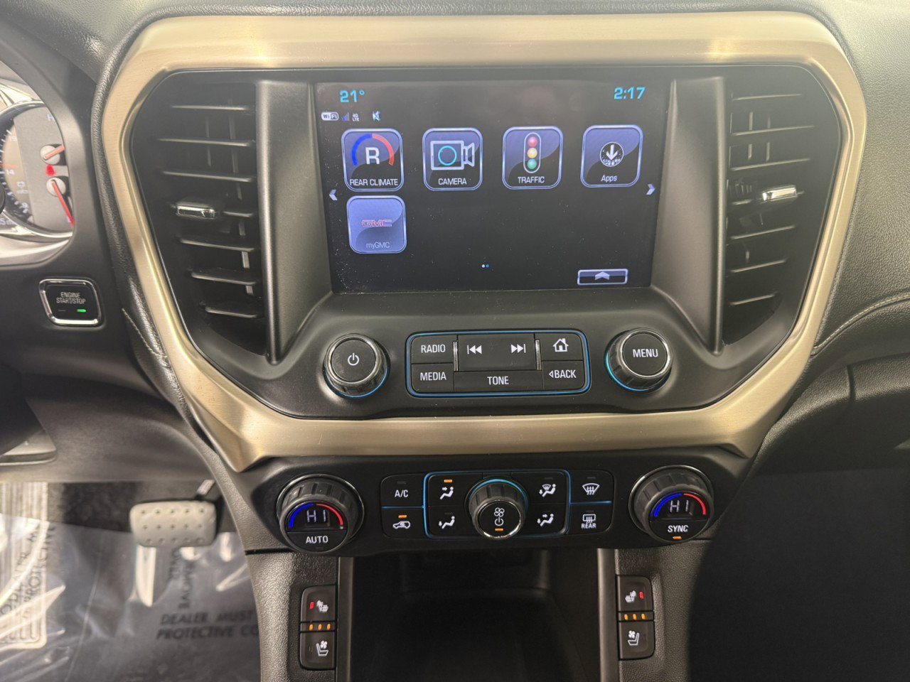 Used 2019 GMC Acadia Denali w/ LPO, Floor Liner Package image 23