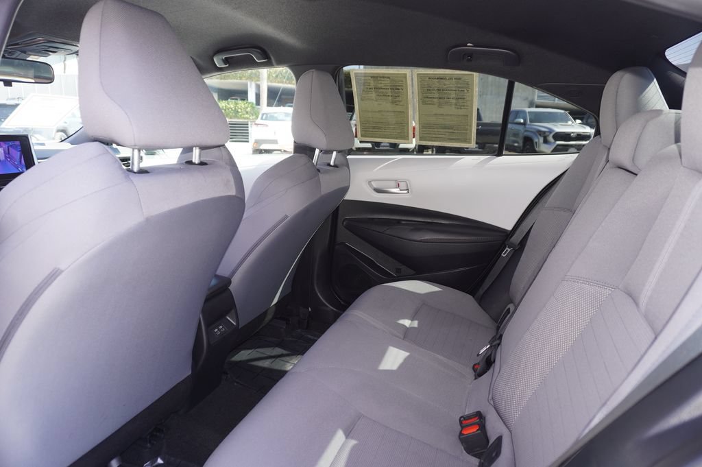 Certified 2025 Toyota Corolla SE FWD image 8