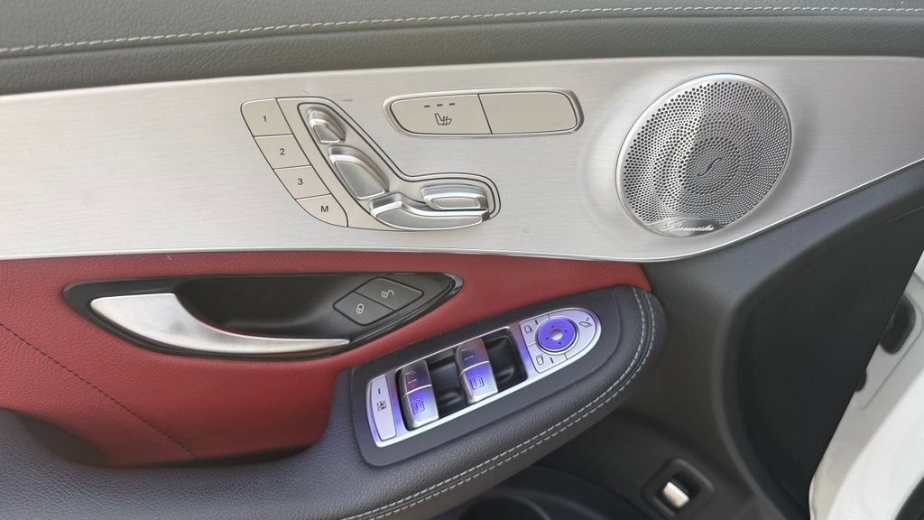 Used 2021 Mercedes-Benz GLC 300 4MATIC Coupe image 9