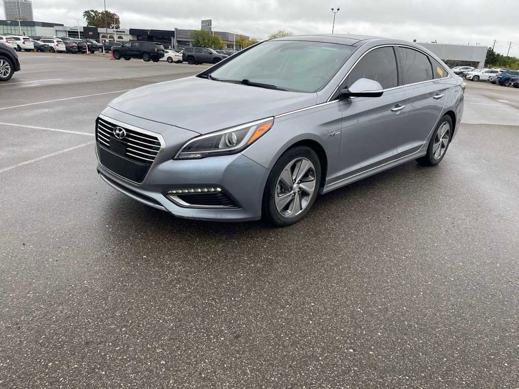 Used 2016 Hyundai Sonata Limited w/ Option Group 02