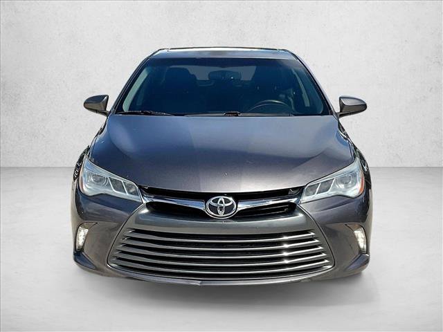 Used 2017 Toyota Camry XLE FWD image 2